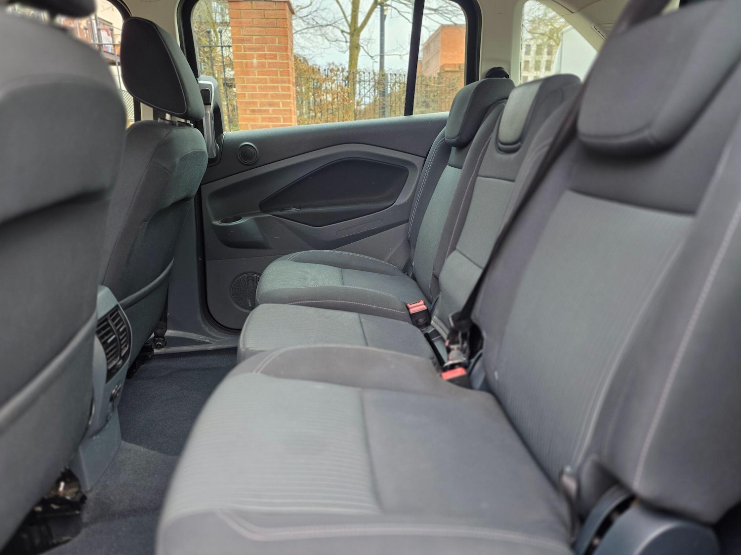 Used Ford Grand C-Max 2014 for sale - 78035056: Photo 15