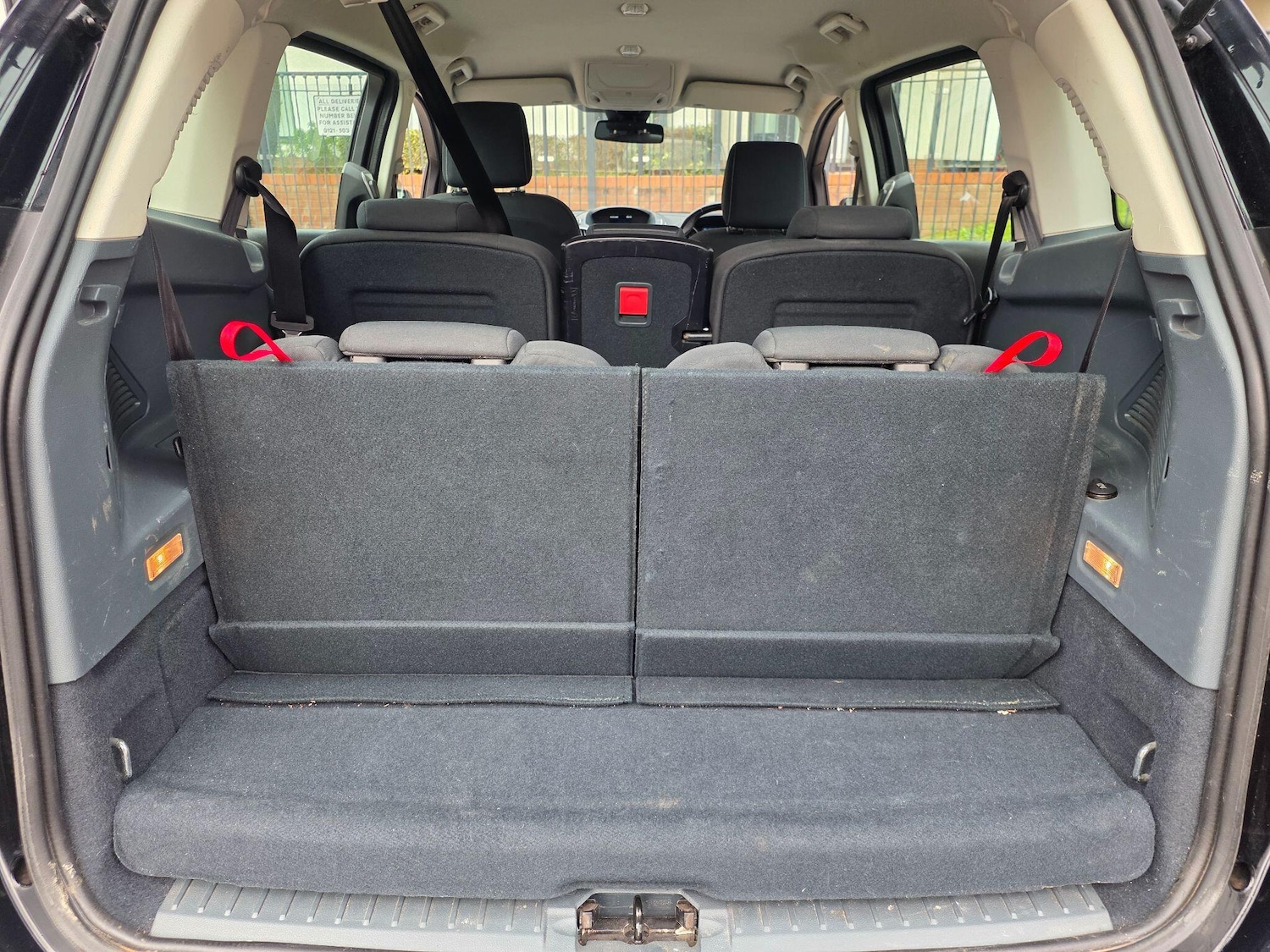 Used Ford Grand C-Max 2014 for sale - 78035056: Photo 24