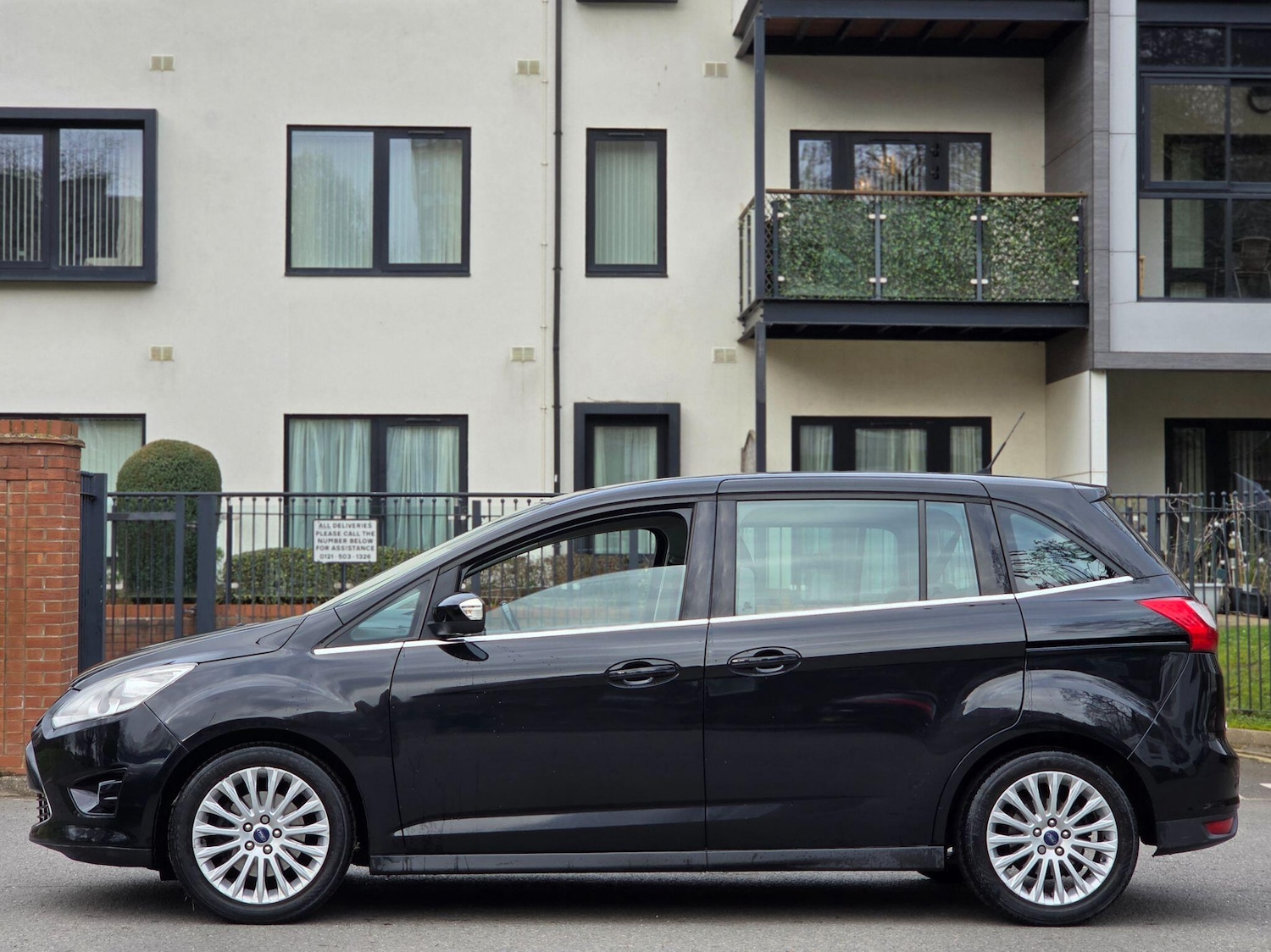 Used Ford Grand C-Max 2014 for sale - 78035056: Photo 9