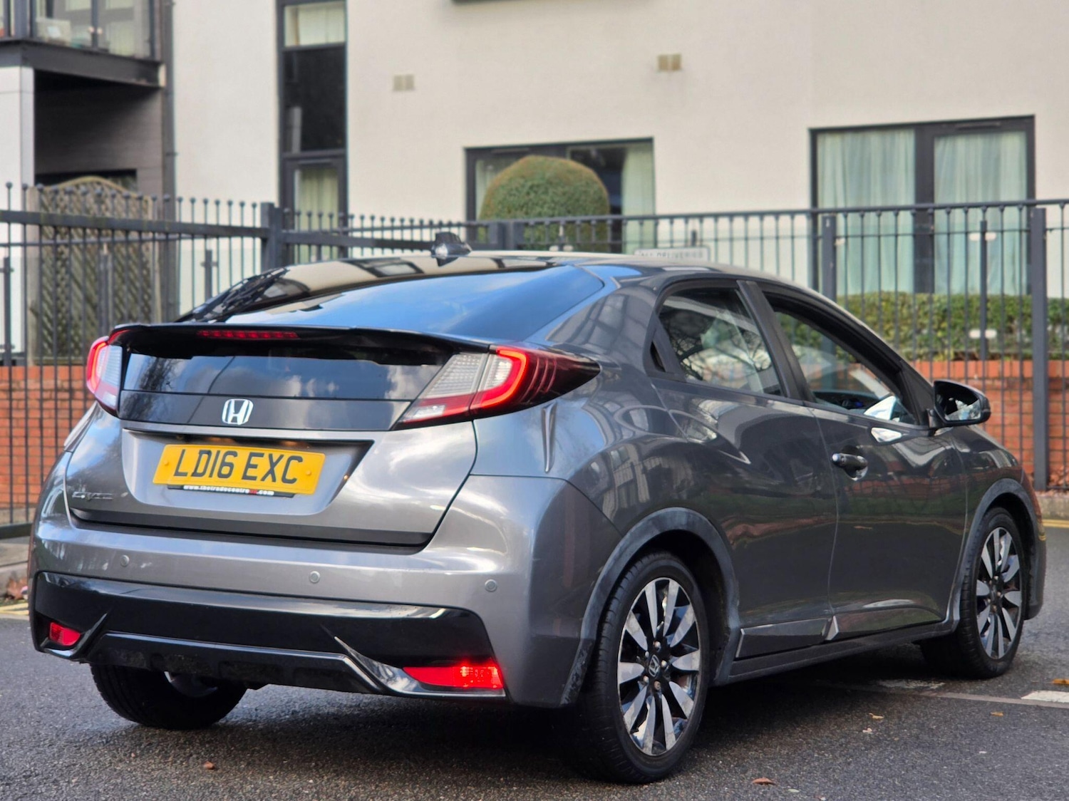 Used Honda Civic 2016 for sale - 76671390: Photo 12