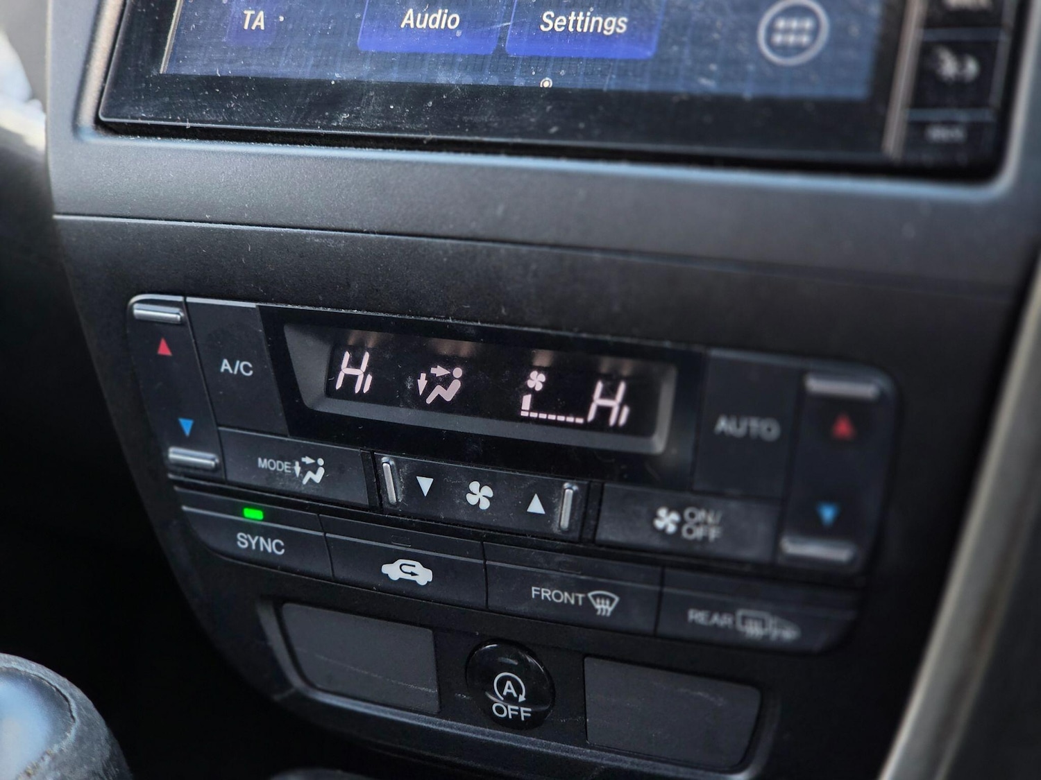 Used Honda Civic 2016 for sale - 76671390: Photo 23