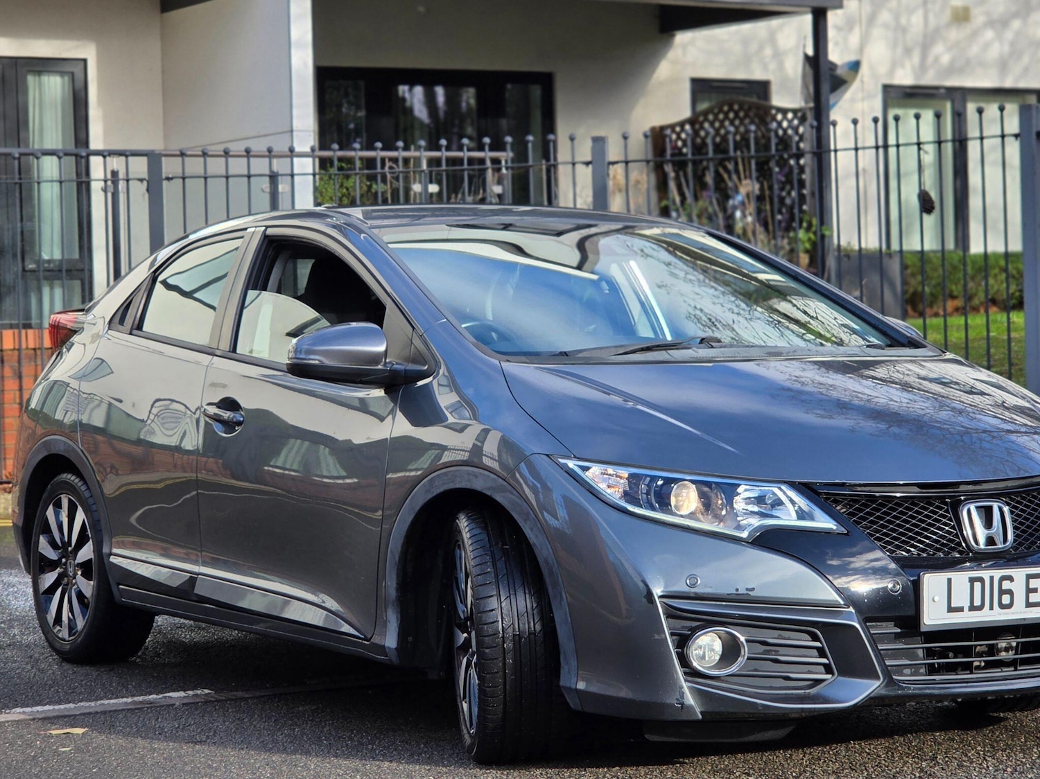 Used Honda Civic 2016 for sale - 76671390: Photo 24