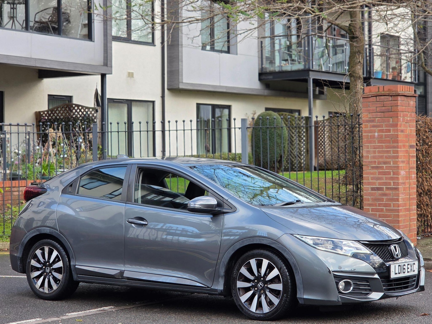 Used Honda Civic 2016 for sale - 76671390: Photo 34