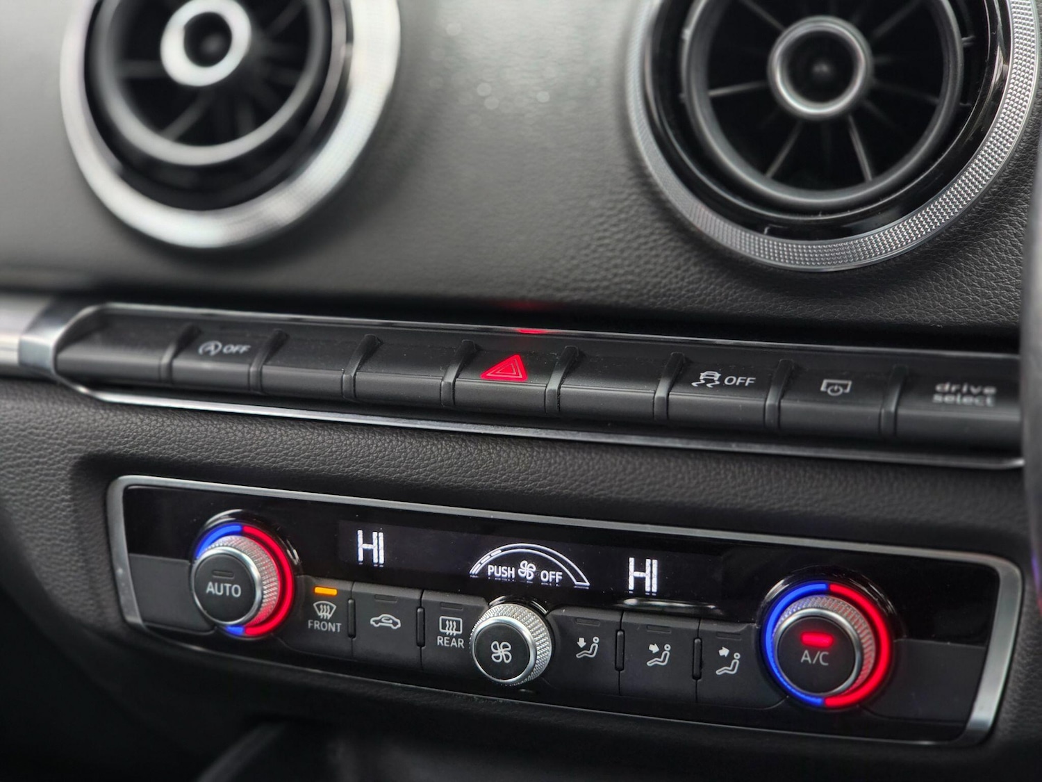 Used Audi A3 2013 for sale - 76527858: Photo 31