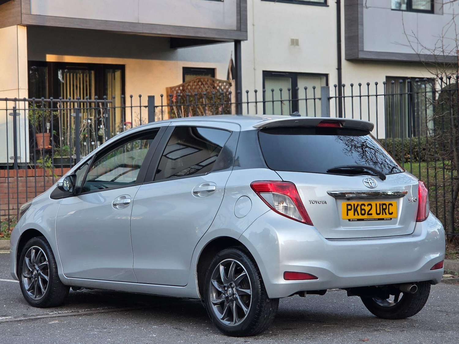 Used Toyota Yaris 2012 for sale - 76645778: Photo 10