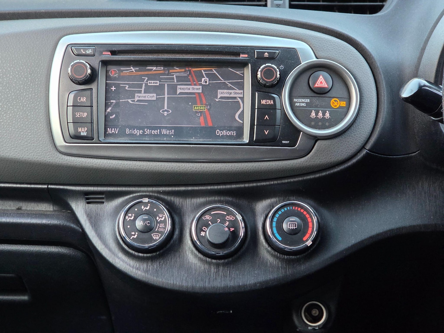 Used Toyota Yaris 2012 for sale - 76645778: Photo 15