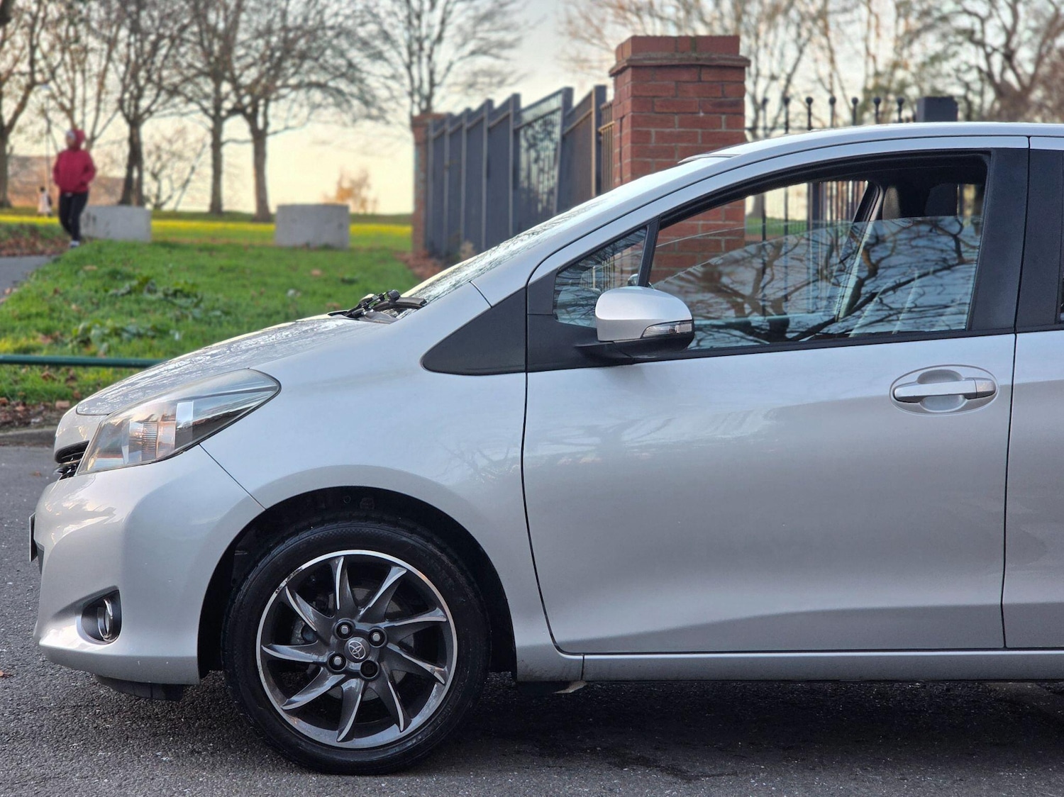Used Toyota Yaris 2012 for sale - 76645778: Photo 18