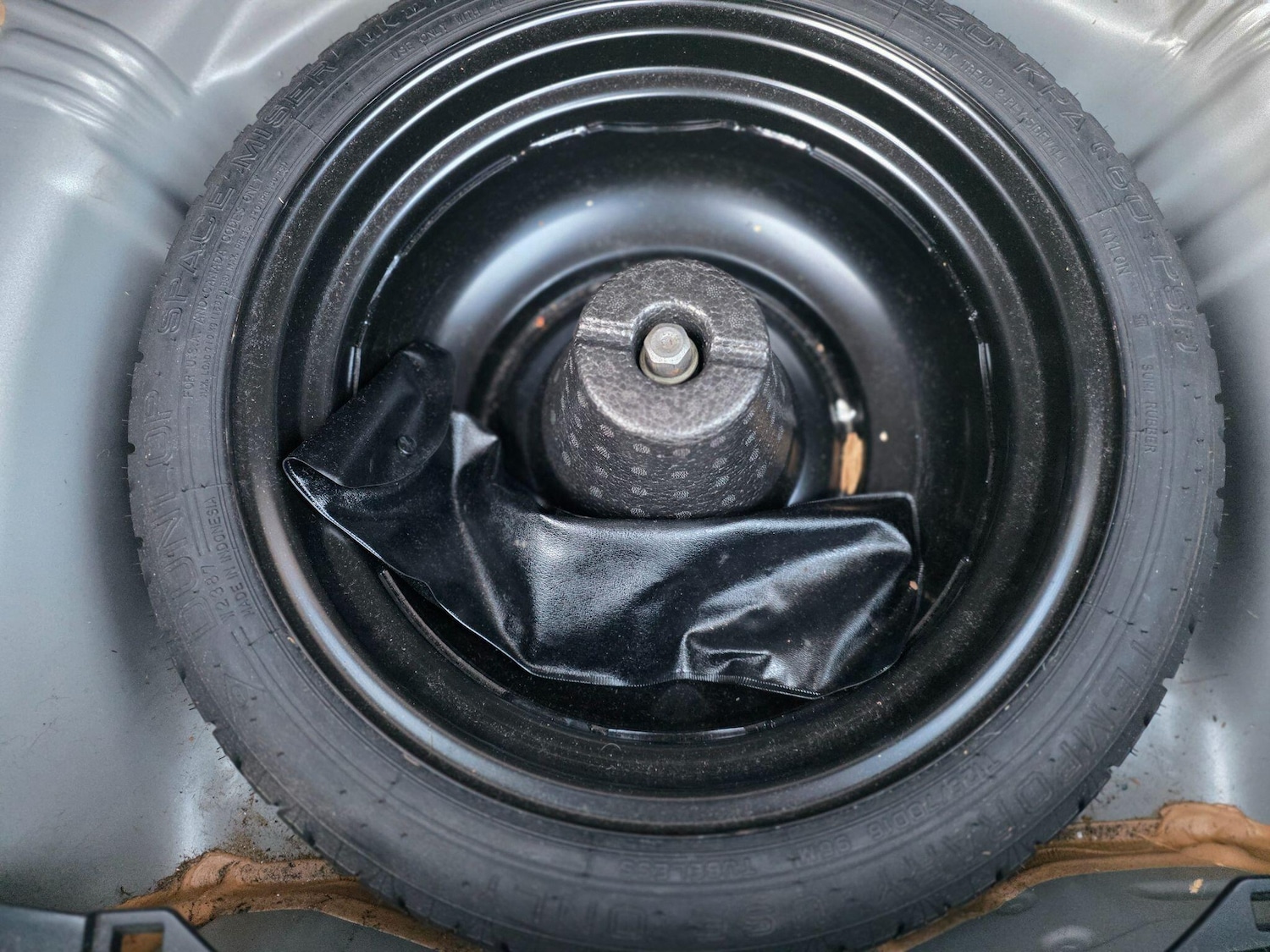 Used Toyota Yaris 2012 for sale - 76645778: Photo 22