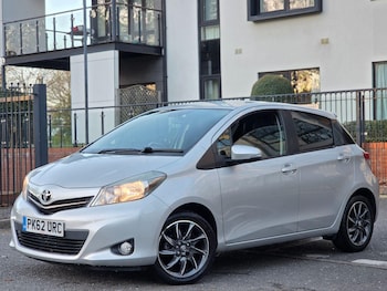Used Toyota Yaris 2012 for sale - 76645778: Photo