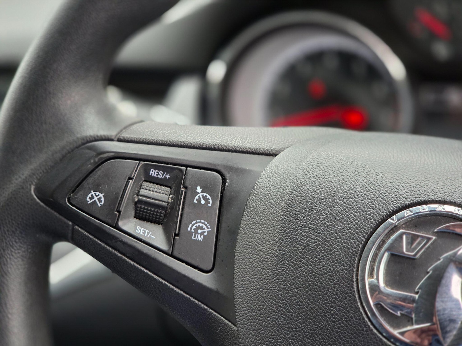 Used Vauxhall Astra for sale - 77611746: Photo 39