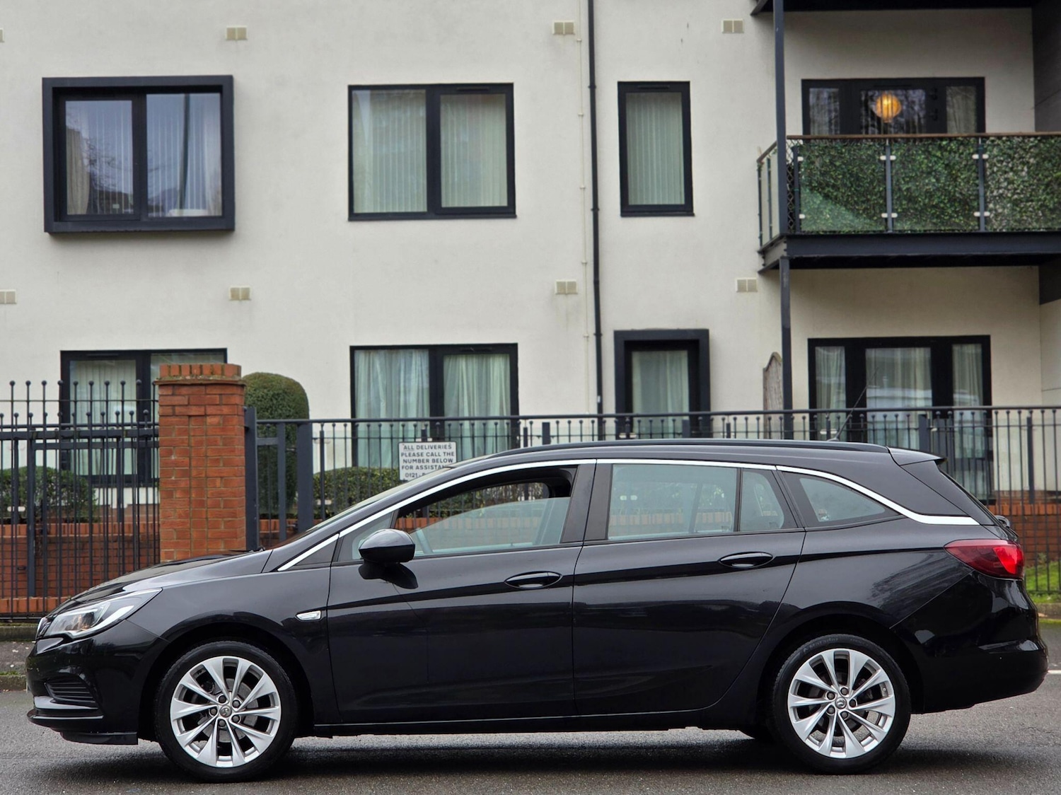 Used Vauxhall Astra for sale - 77611746: Photo 8