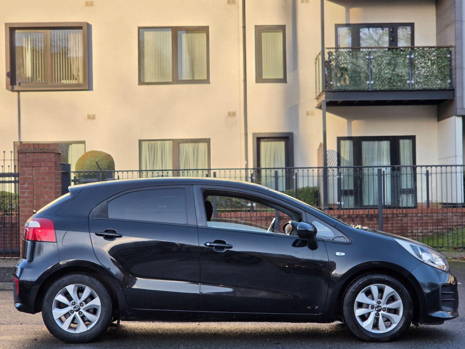 Used Kia Rio 2015 for sale - 76801600: Photo 6