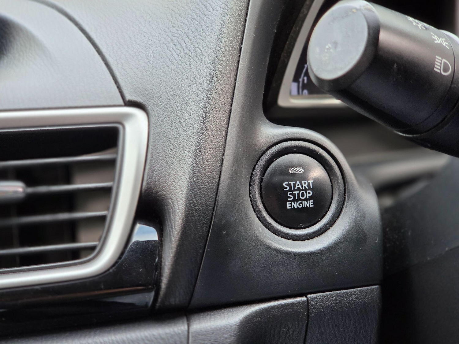 Used Mazda Mazda3 2015 for sale - 76521853: Photo 31