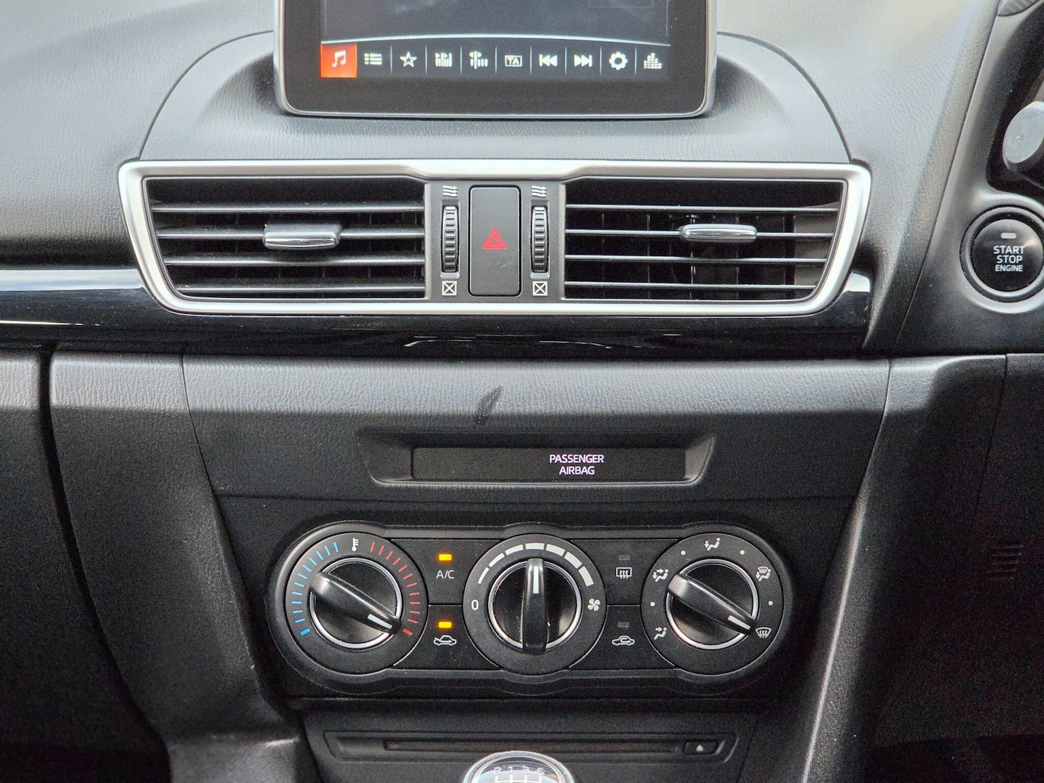 Used Mazda Mazda3 2015 for sale - 76521853: Photo 40