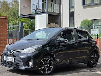 Used Toyota Yaris 2015 for sale - 75858356: Photo