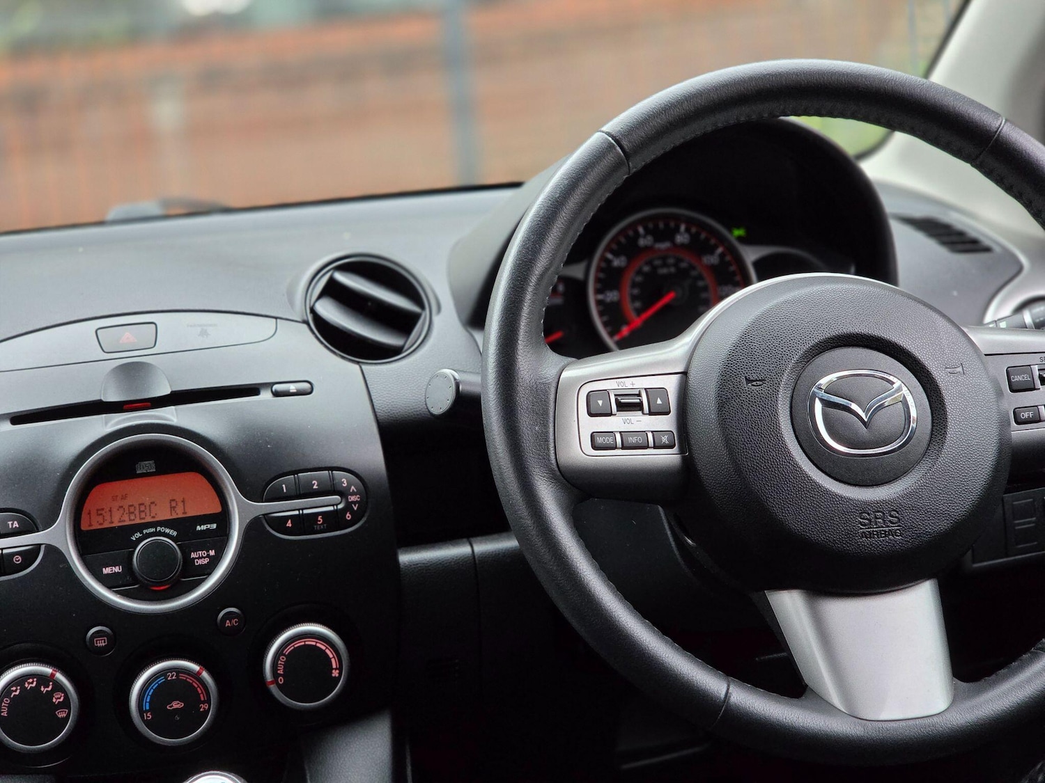 Used Mazda Mazda2 2010 for sale - 77633662: Photo 46