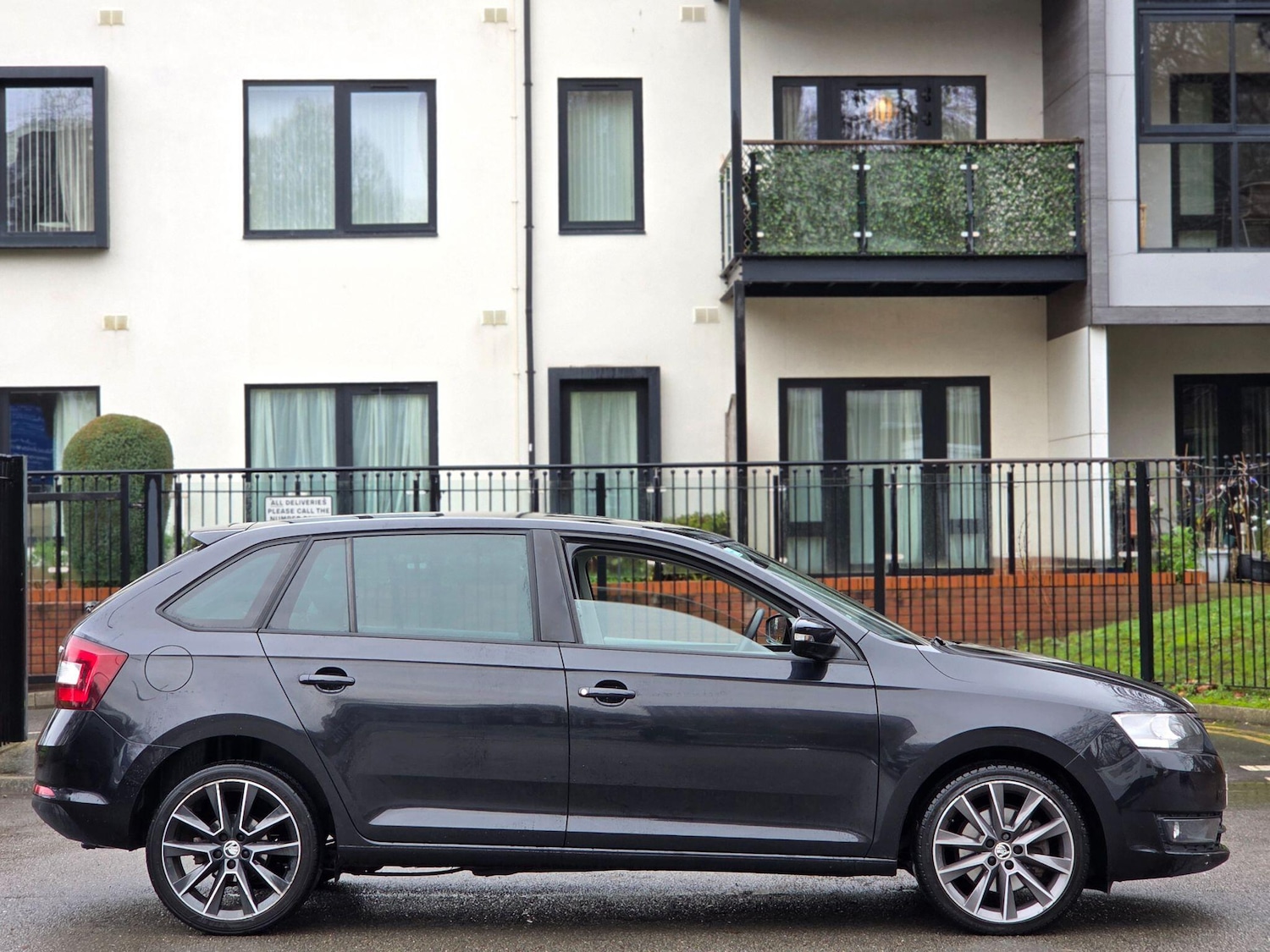 Used Skoda Rapid Spaceback 2016 for sale - 76926090: Photo 6