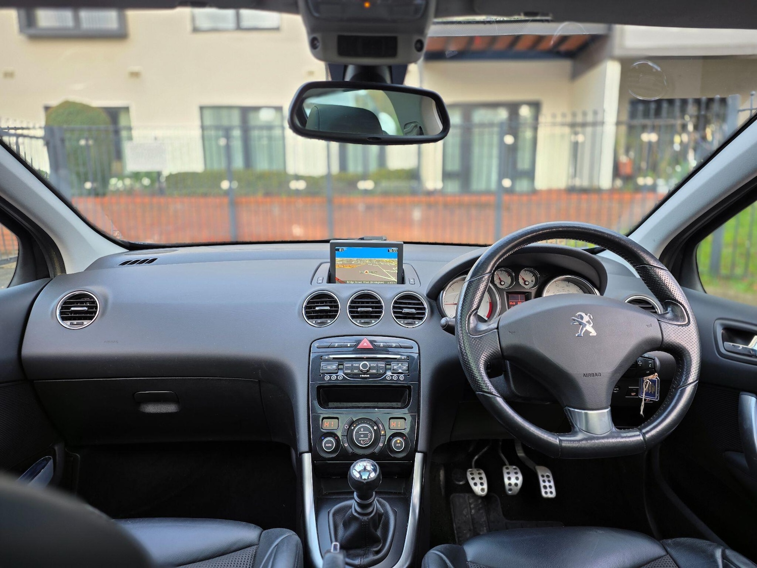 Used Peugeot 308 2013 for sale - 76942490: Photo 15