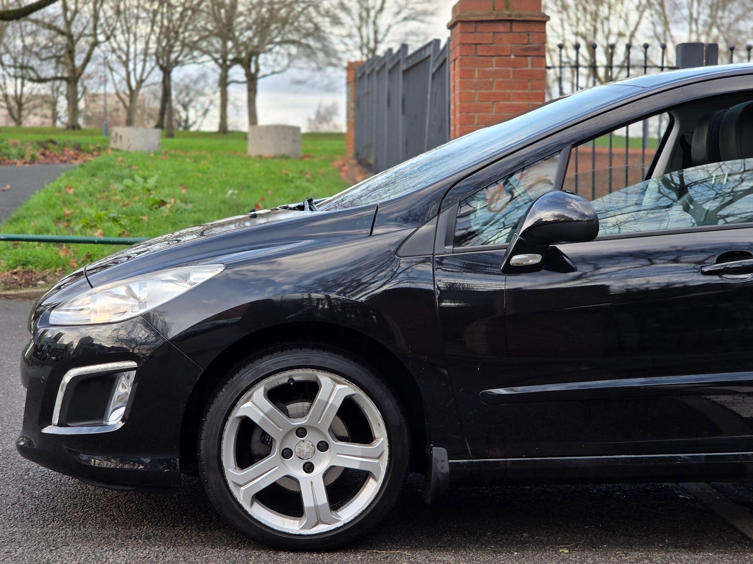 Used Peugeot 308 2013 for sale - 76942490: Photo 18