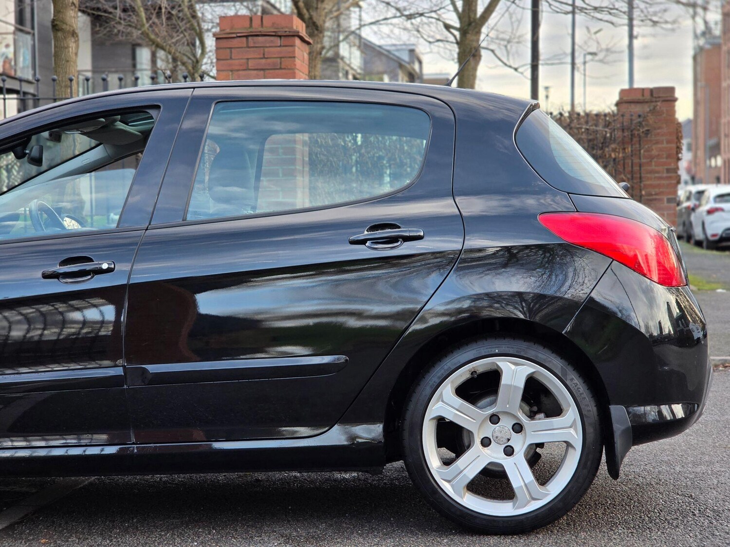 Used Peugeot 308 2013 for sale - 76942490: Photo 30