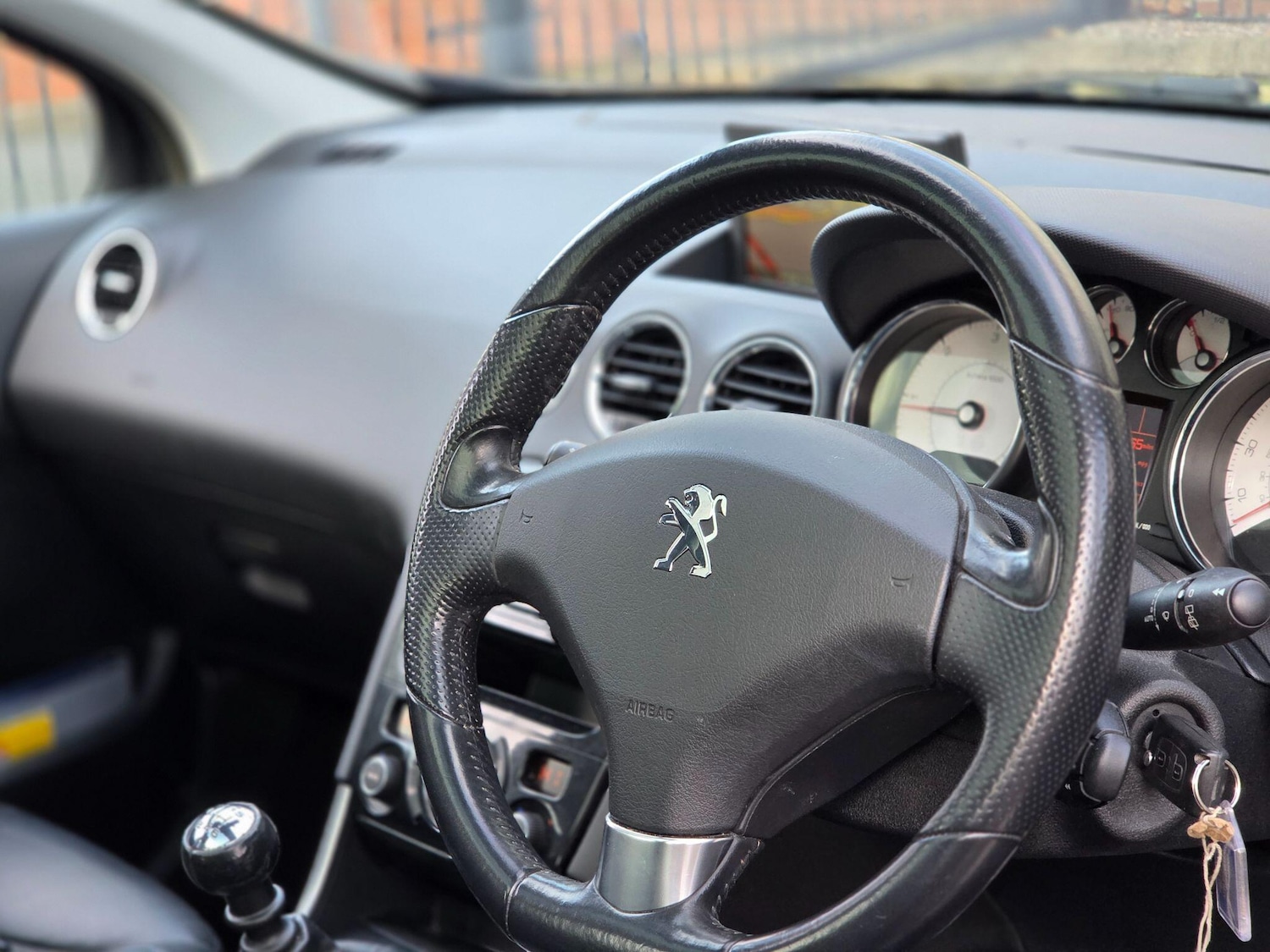 Used Peugeot 308 2013 for sale - 76942490: Photo 41