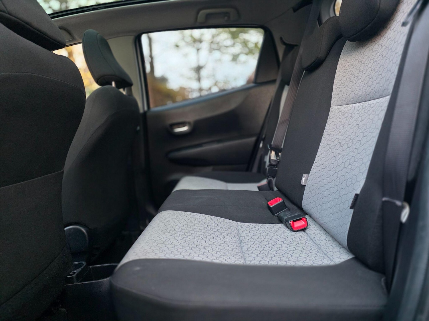 Used Toyota Yaris 2013 for sale - 76432759: Photo 13