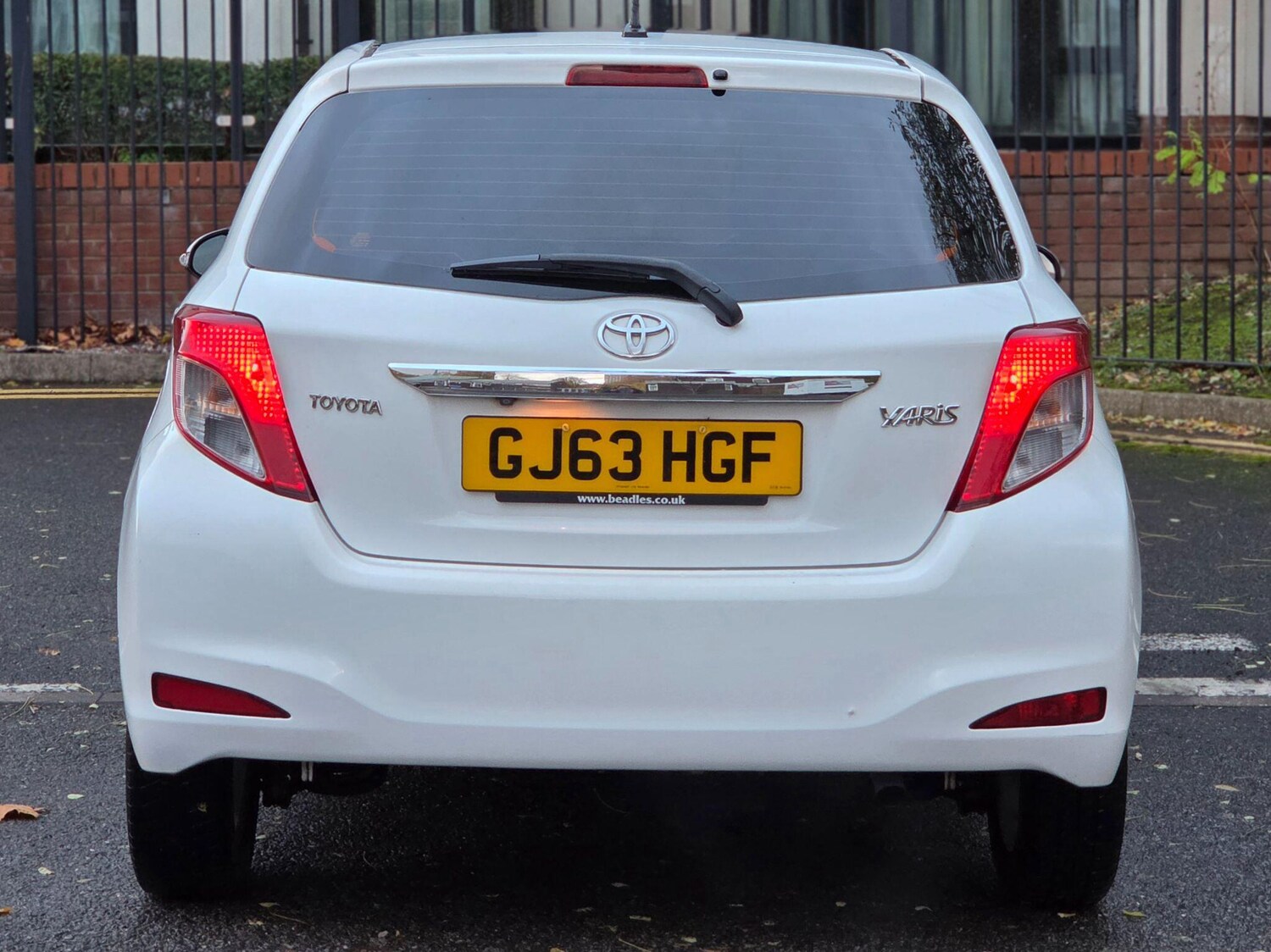 Used Toyota Yaris 2013 for sale - 76432759: Photo 3