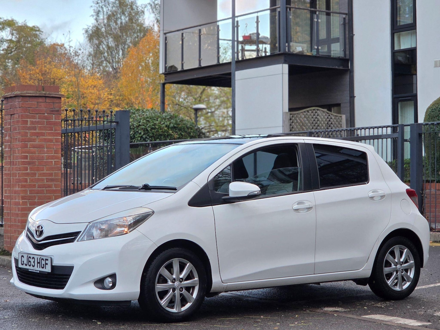 Used Toyota Yaris 2013 for sale - 76432759: Photo 41