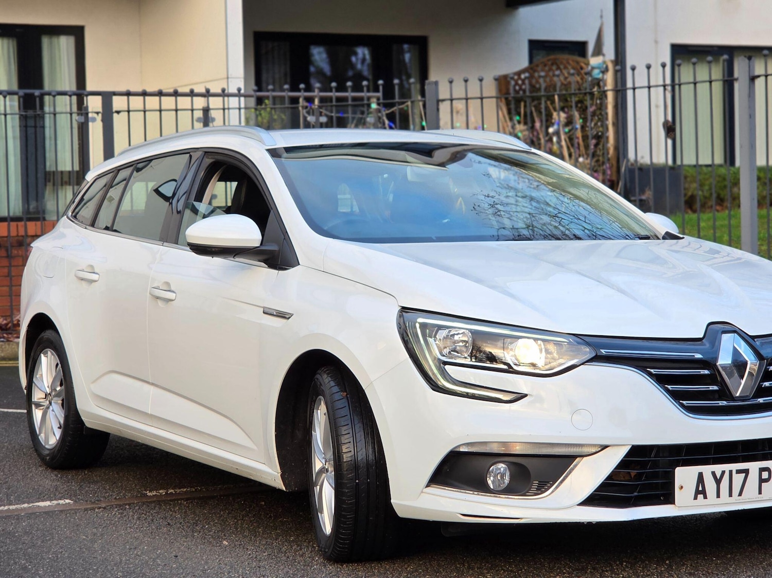 Used Renault Megane for sale - 77538151: Photo 24