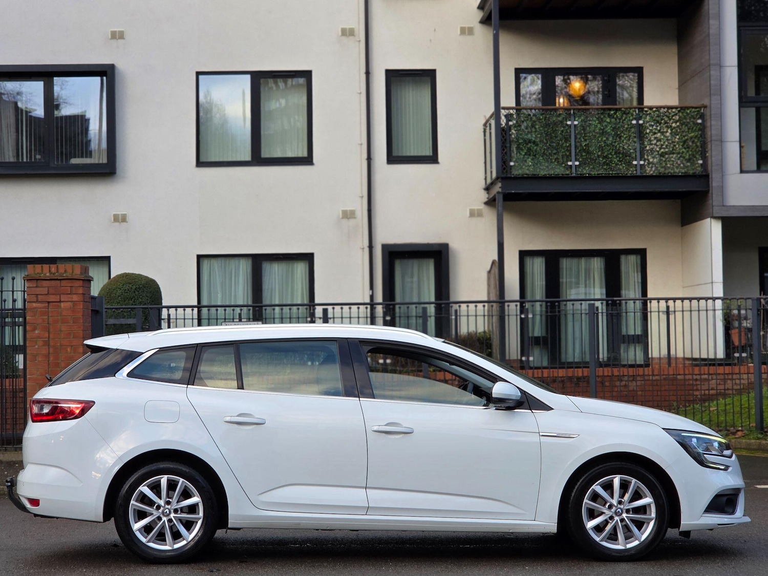 Used Renault Megane for sale - 77538151: Photo 6