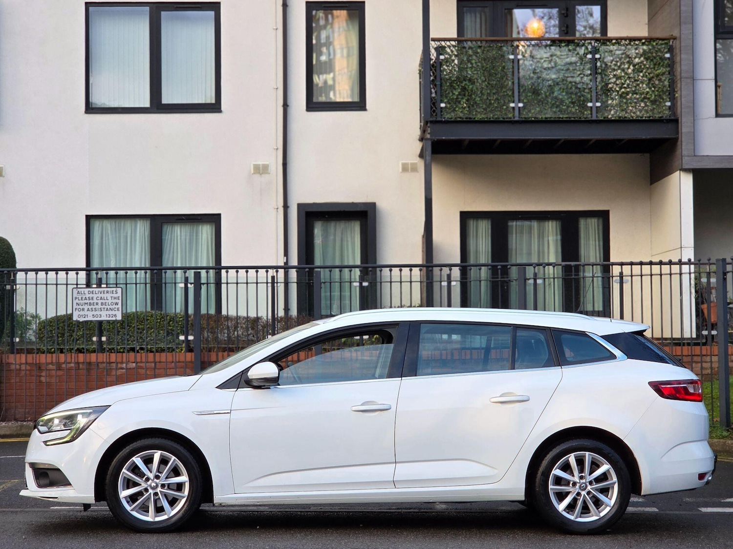 Used Renault Megane for sale - 77538151: Photo 8