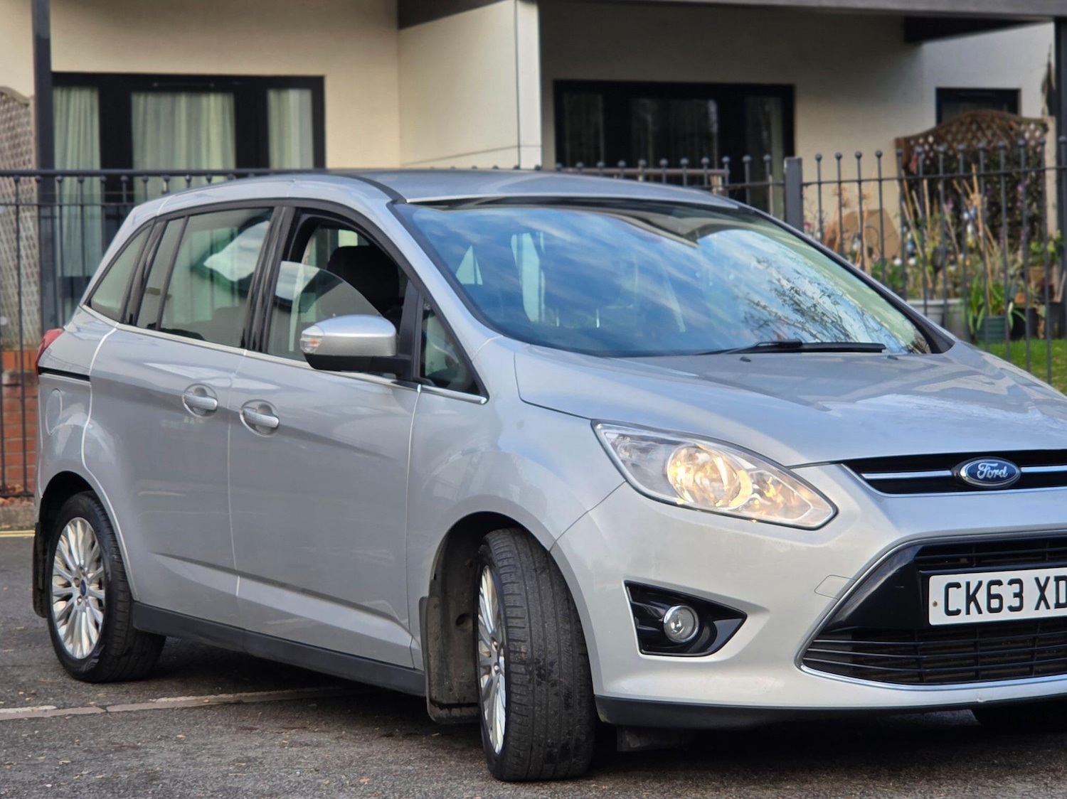 Used Ford Grand C-Max for sale - 76573010: Photo 28