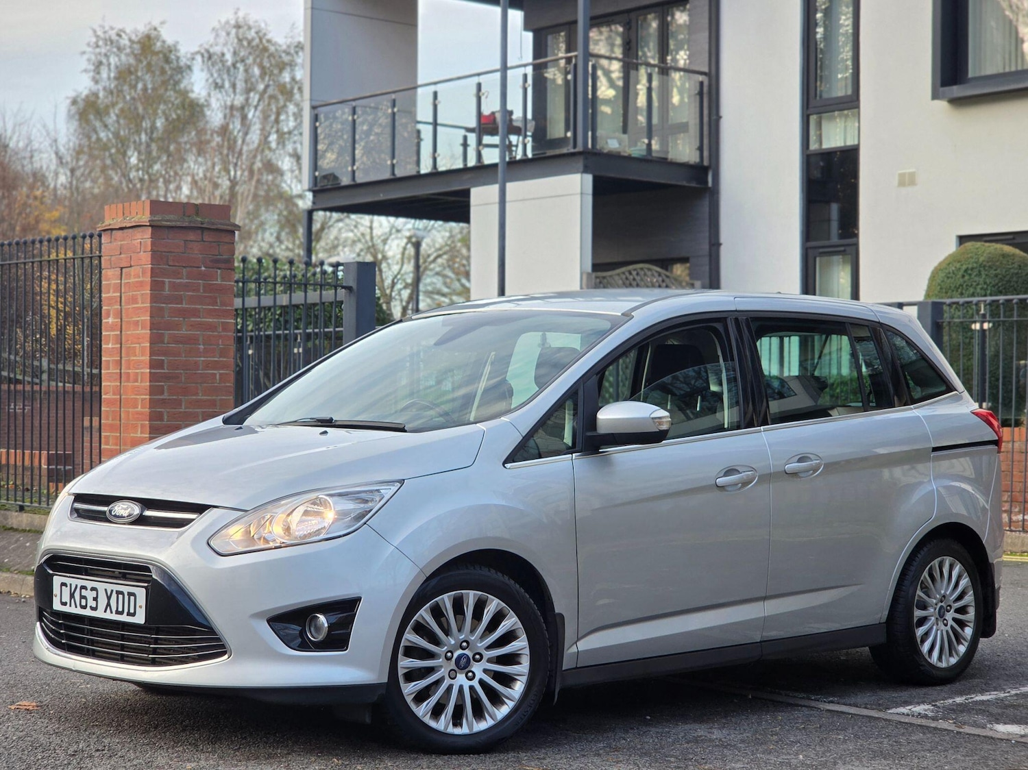 Used Ford Grand C-Max for sale - 76573010: Photo 4