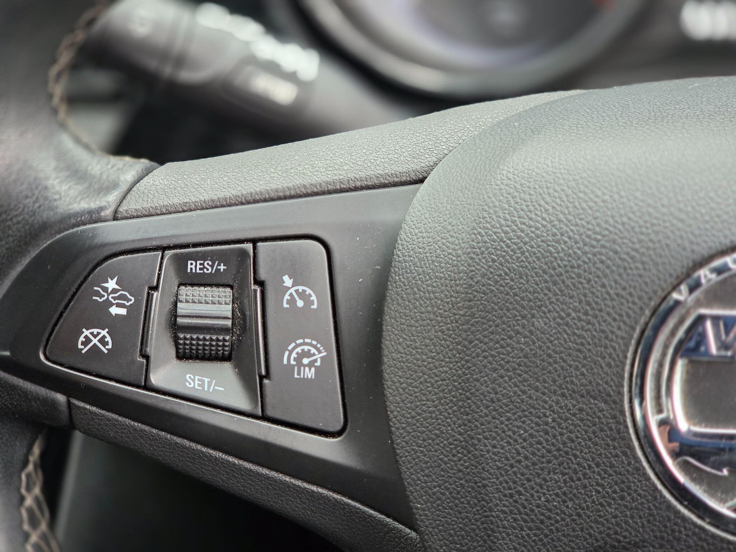 Used Vauxhall Astra 2016 for sale - 78100070: Photo 25