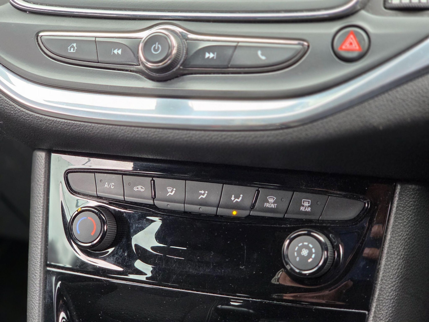 Used Vauxhall Astra 2016 for sale - 78100070: Photo 29