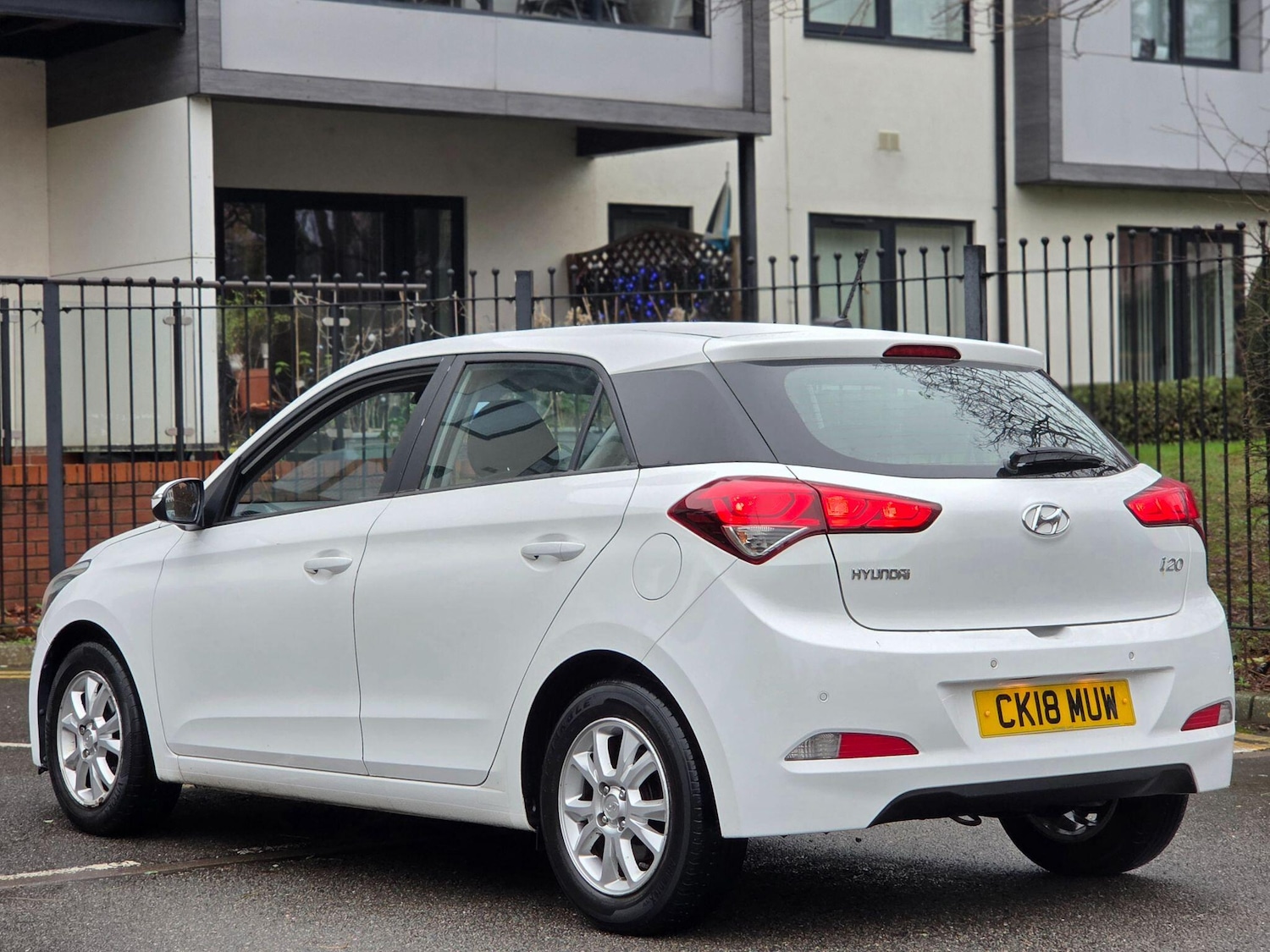Used Hyundai i20 2018 for sale - 76855945: Photo 10