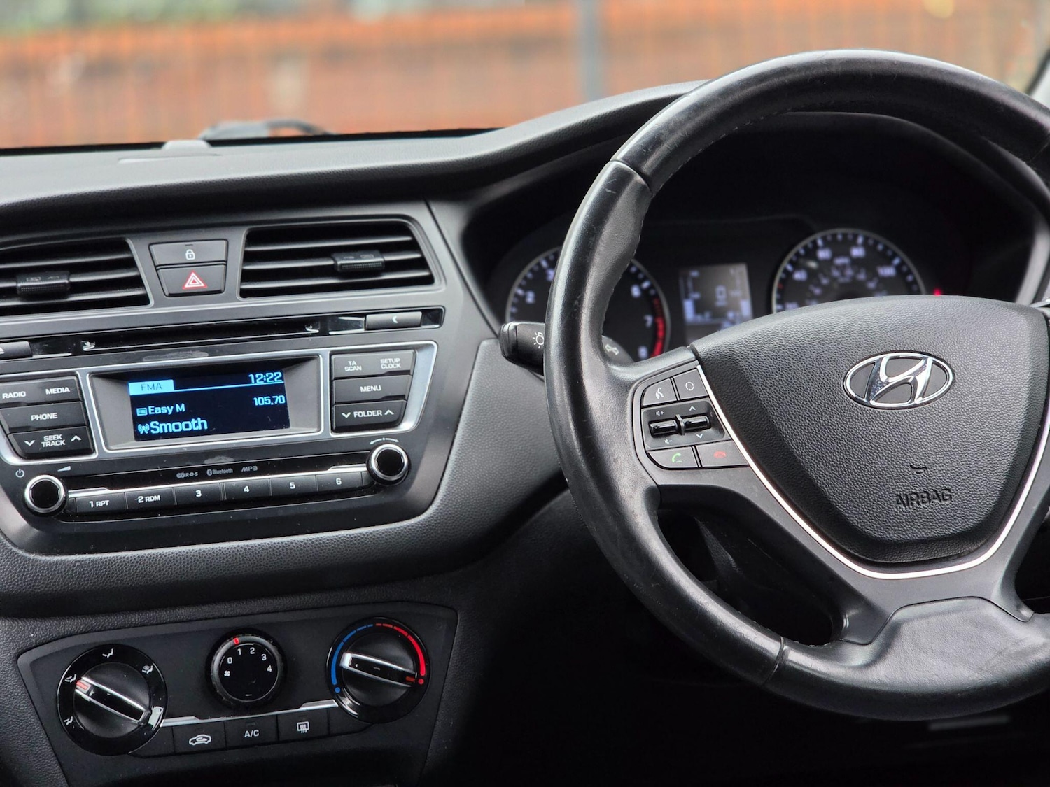 Used Hyundai i20 2018 for sale - 76855945: Photo 45