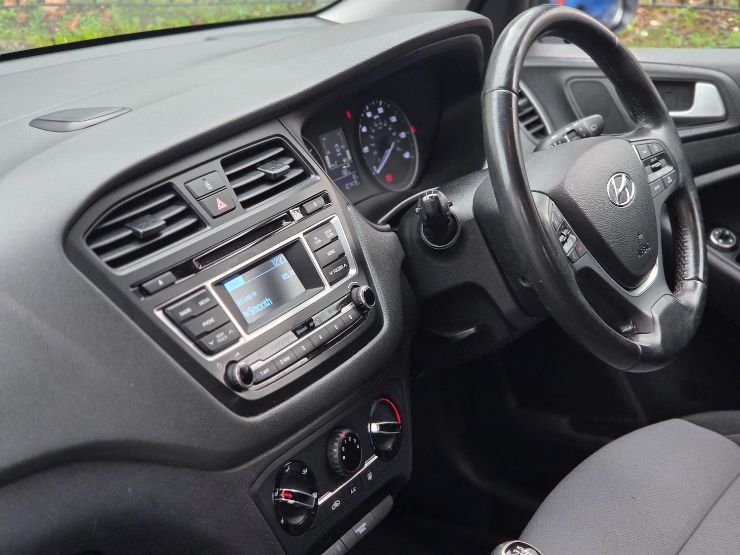 Used Hyundai i20 2018 for sale - 76855945: Photo 47