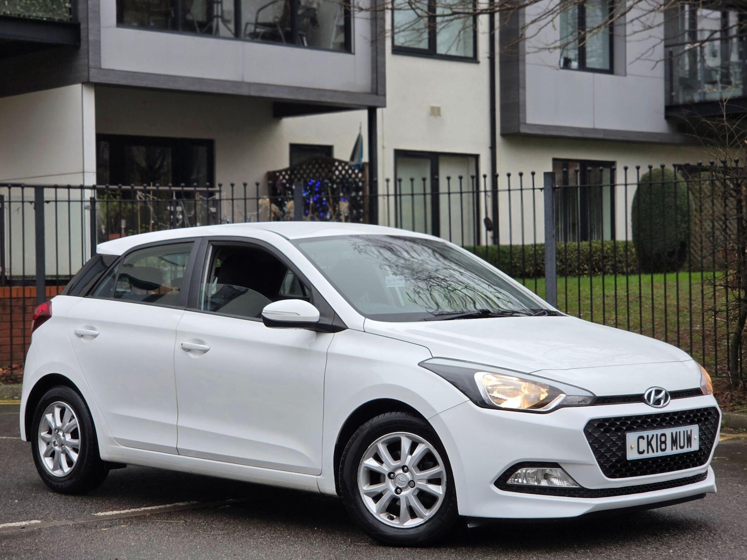 Used Hyundai i20 2018 for sale - 76855945: Photo 49