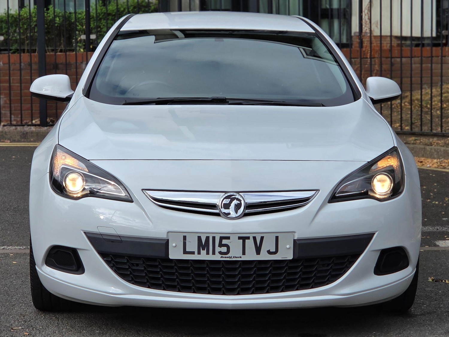 Used Vauxhall Astra GTC 2015 for sale - 76388697: Photo 2