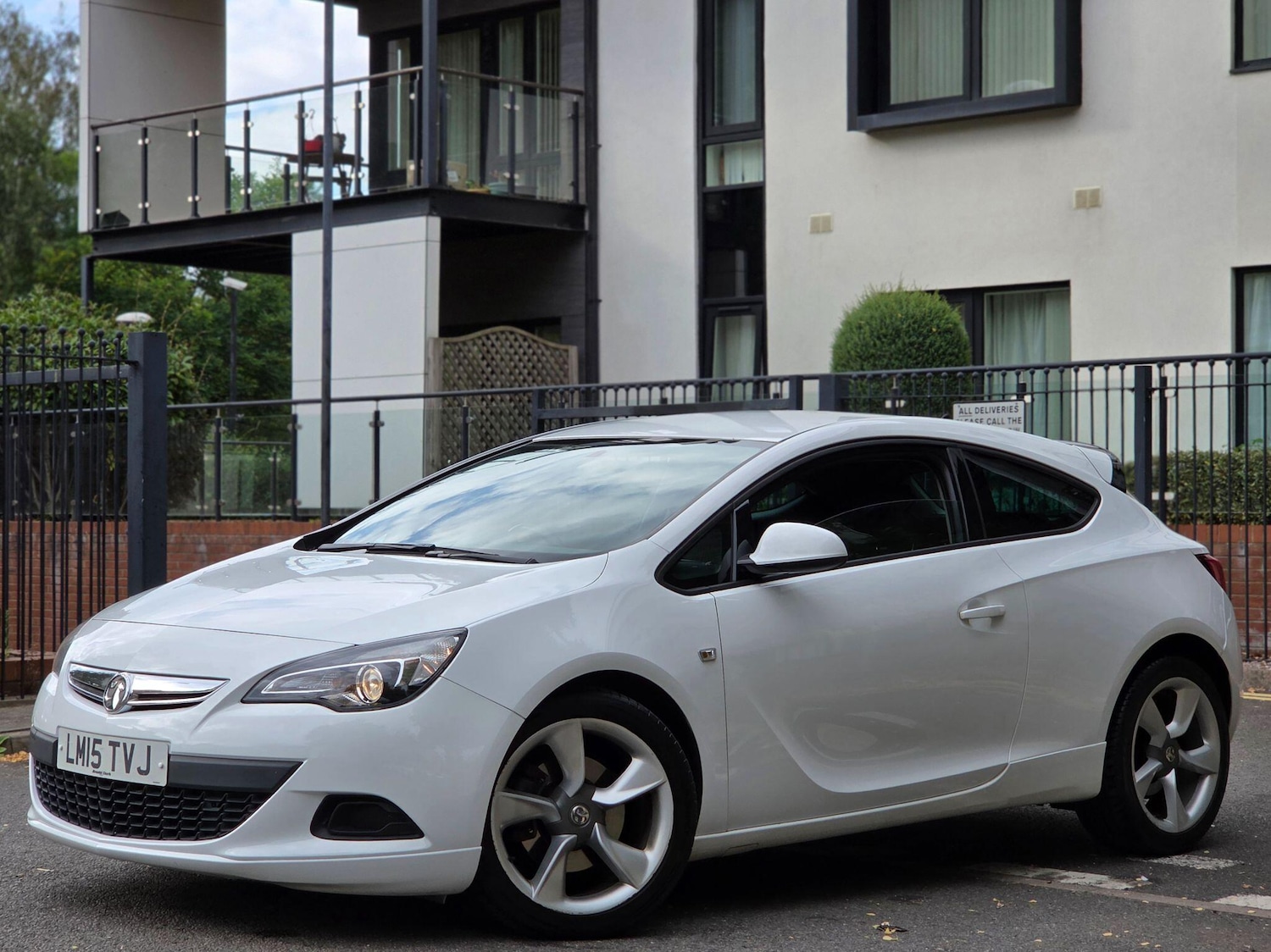 Used Vauxhall Astra GTC 2015 for sale - 76388697: Photo 4