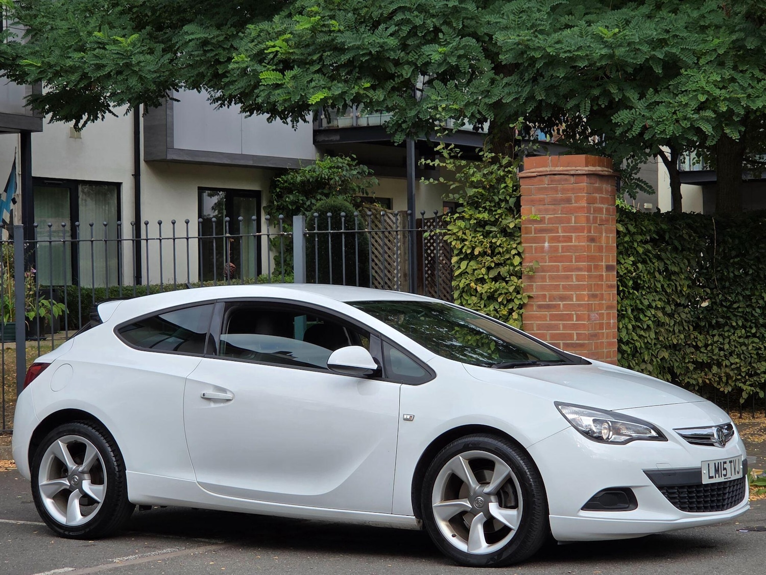 Used Vauxhall Astra GTC 2015 for sale - 76388697: Photo 40