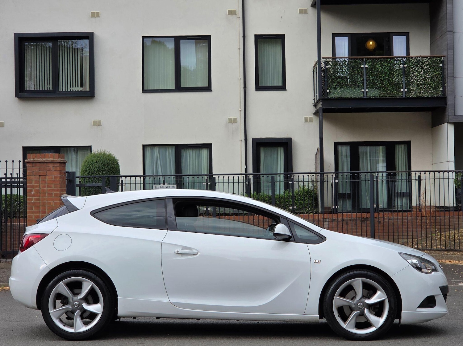 Used Vauxhall Astra GTC 2015 for sale - 76388697: Photo 6