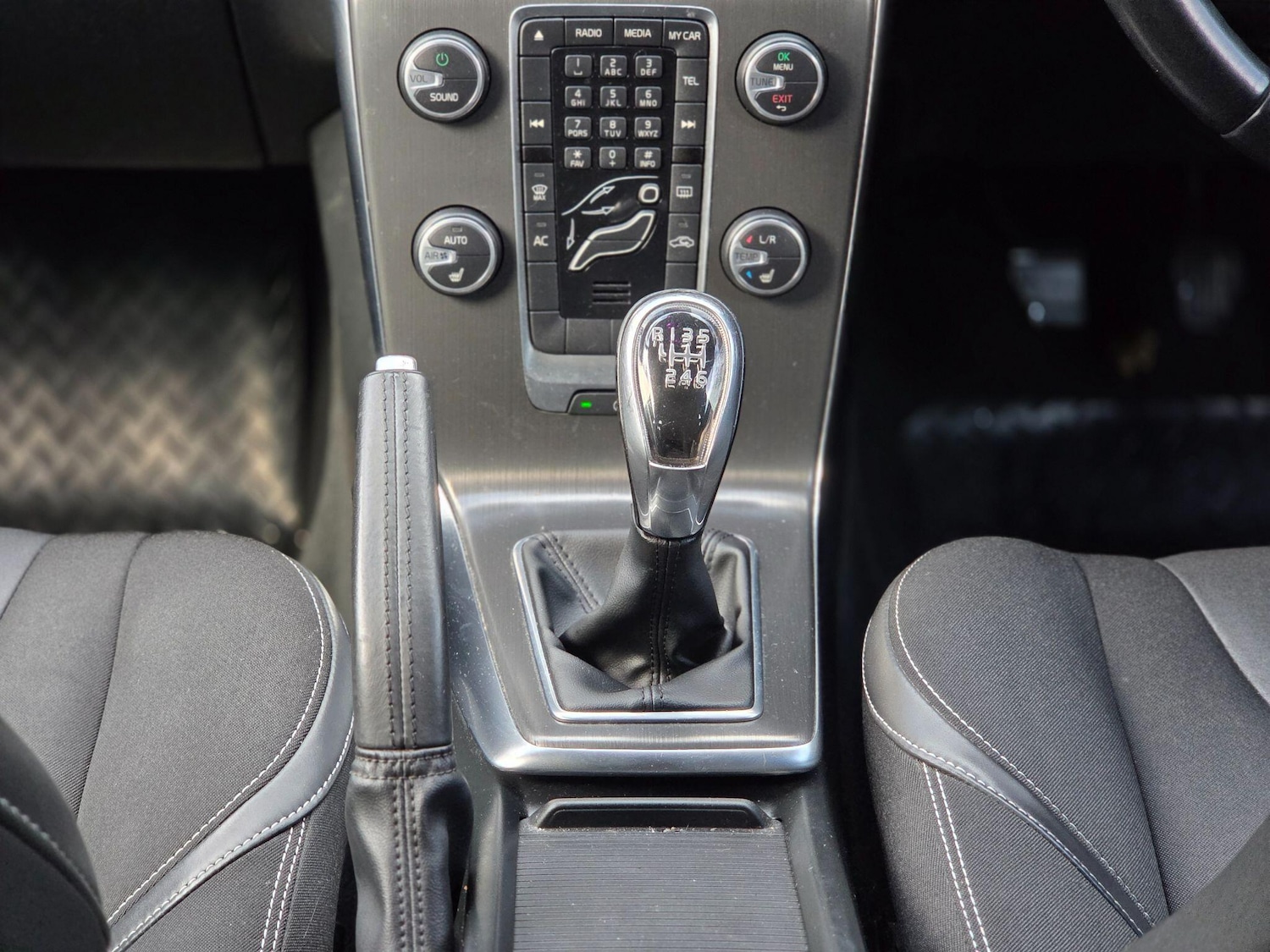 Used Volvo V40 for sale - 77537556: Photo 15