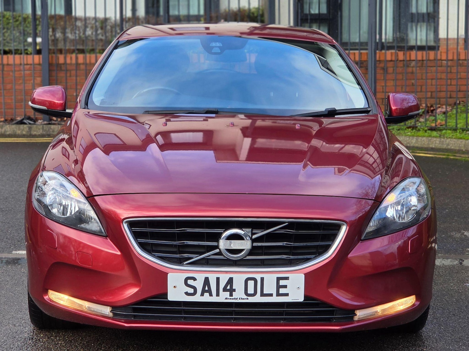 Used Volvo V40 for sale - 77537556: Photo 2