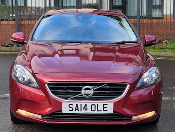 Used Volvo V40 2014 for sale - 77537556: Photo