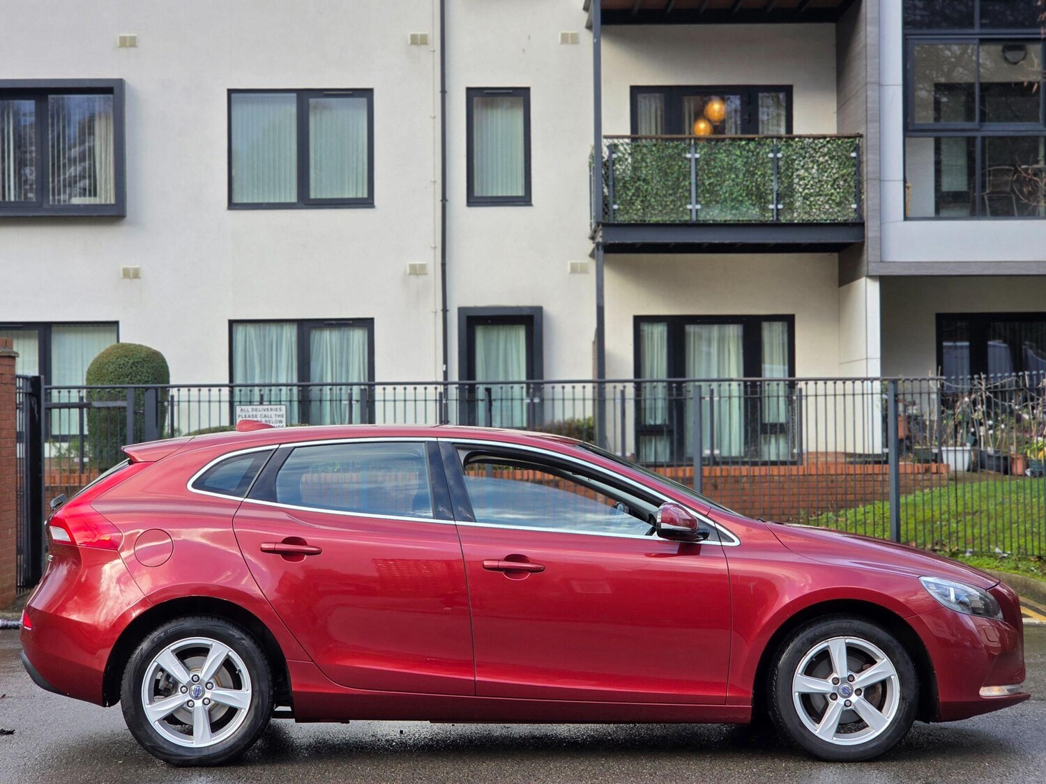 Used Volvo V40 for sale - 77537556: Photo 6