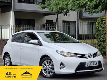 Used Toyota Auris 2013 for sale - 79146071: Photo
