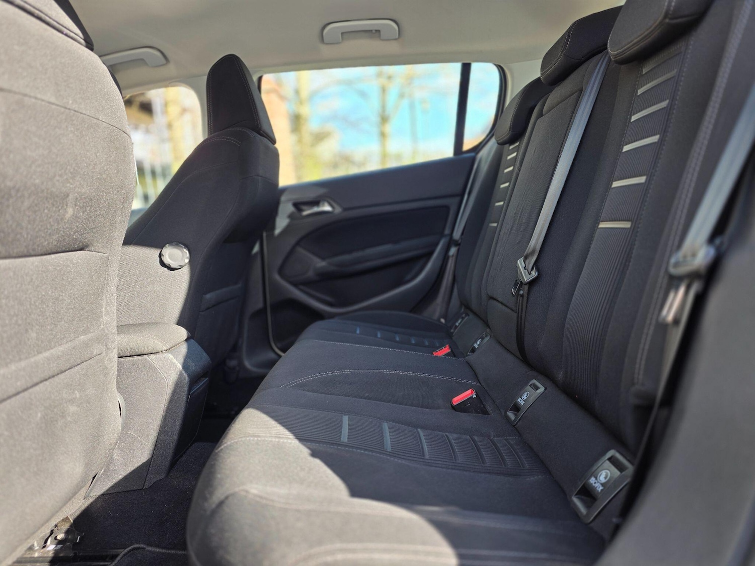 Used Peugeot 308 2014 for sale - 77898472: Photo 13