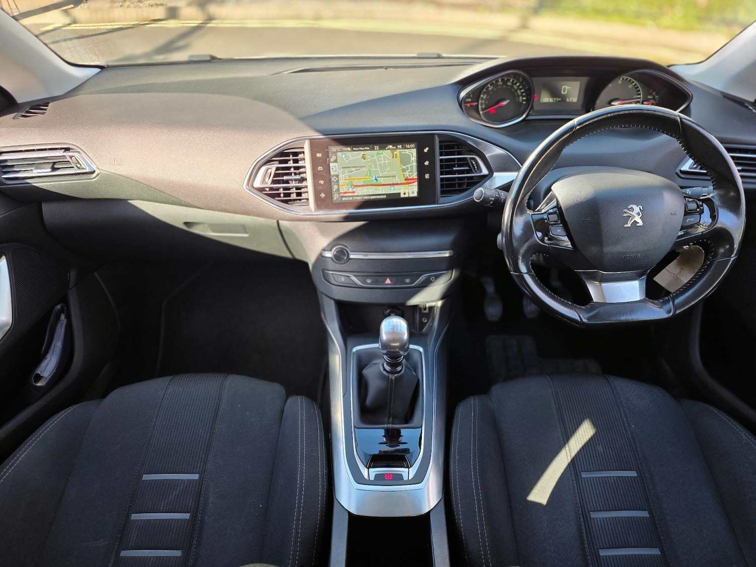 Used Peugeot 308 2014 for sale - 77898472: Photo 15